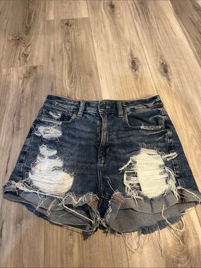 American Eagle “mom short” Distressed Dark Blue Denim Women’s Shorts